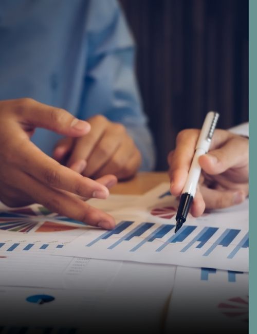 Business leaders measuring progress on an AI adoption roadmap